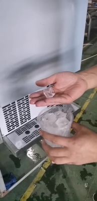 120kg オートマティック制御アイスキューブメーカー 機械 他の氷の形と設計