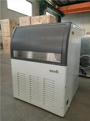 380V JYC-2400P 商業用空気冷却立方体氷機 500-1000kg 日々の氷出力