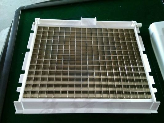 商業用氷のキューブメーカーの容量60kg/日 237x305mm蒸発器設計