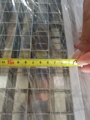 商用生産のための氷のキューブメーカー 22*22mm氷のキューブ 容量75kg/日