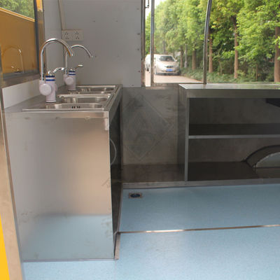 220V 移動式ファーストフード トラック エアストリーム トレーラー コンセッション トローバー トレーラー 含有