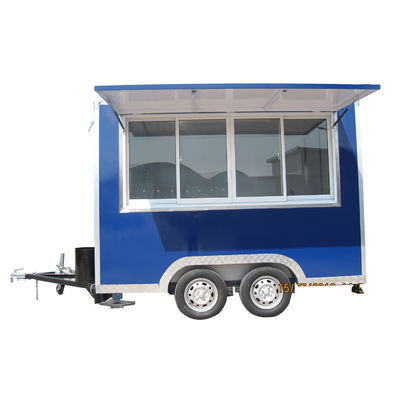 4つの車輪と完全に装備されたキッチンを持つ商用飲食店の特権トレーラー