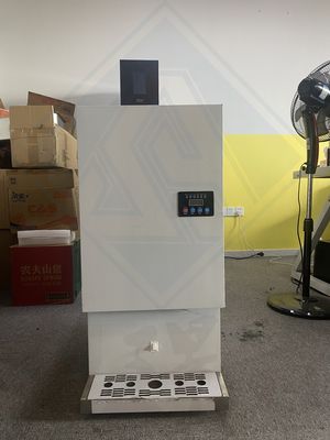 200KG氷の貯蔵容量 安定した氷の生産のための商用氷を作る機械