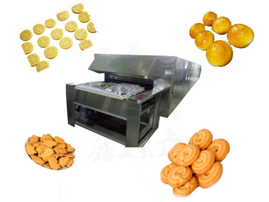 食品飲料店でクッキーやオムレットを焼く中規模のトンネルオーブン