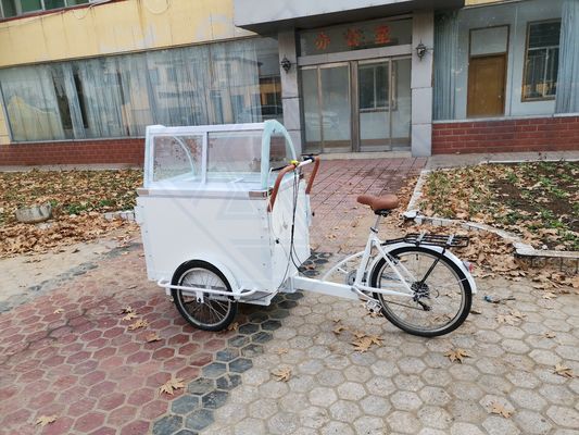 移動式フードトラック 機械 機能 三輪自転車 食料車で食料を供給