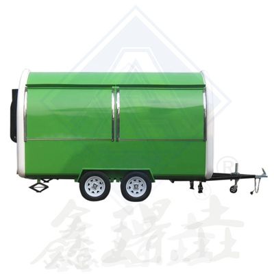 200セットの容量と野菜ベースの原材料を持つ移動式食食用トラックトレーラー