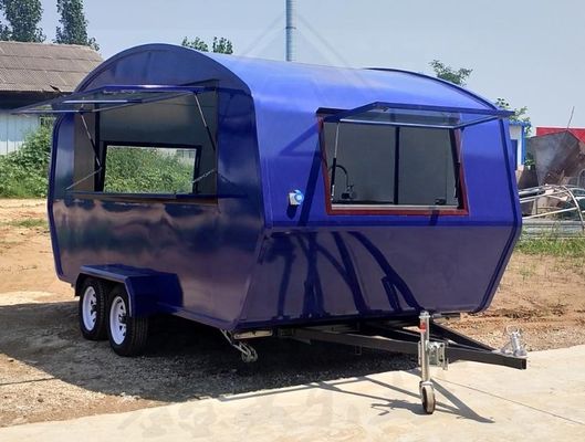 タコとコーヒーを原材料で売る 野菜 食品トレーラー