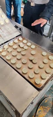 商用バニラバタークッキーマシンで生産を向上させる