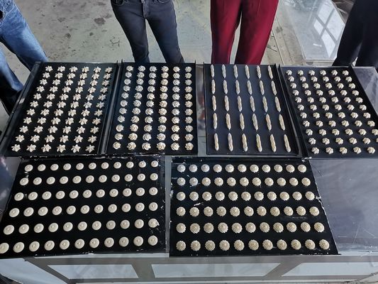 半自動化クッキー・ビスケット・ドロップ・マシンで ビスケット生産を向上させてください