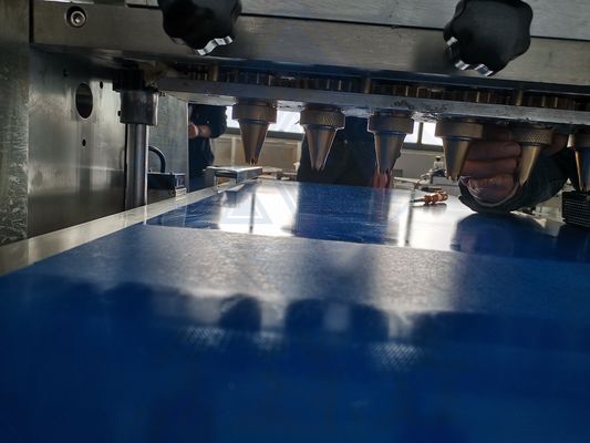 種類形 クッキー 機械 完全に自動生産のためのクッキー製造機械