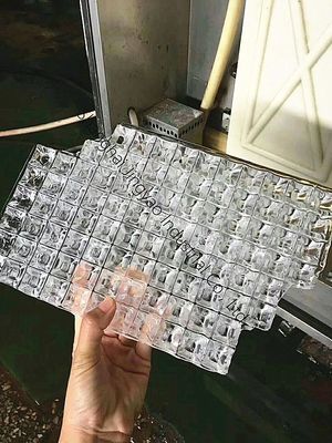 圧縮機で立方形の商業用氷機 高生産性と36kg容量