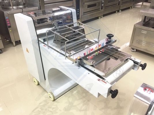 多機能の卵パンのパンの粉末 ストレッチャーと切断器 ピザパンのトースト