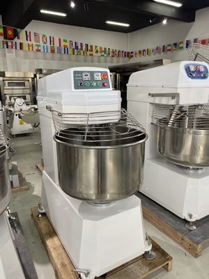 パンとピザのための75L出力パスタミキサー 25kg容量スパイラルミキサー