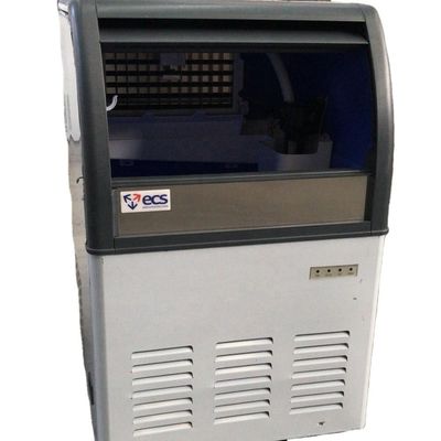 商用 140P 63kg/日 500KGの氷の貯蔵容量を持つ氷のキューブを作る機械