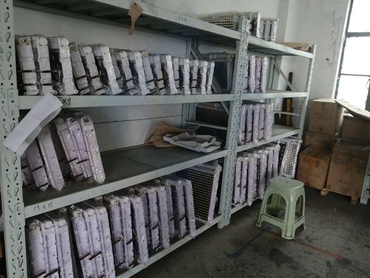 ロングサービスライフアイス蒸発機 11x17 自動アイスキューブメーカーのための商用製造