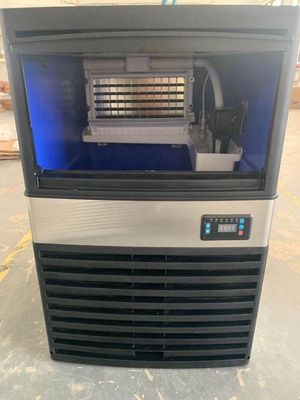 500KG氷の貯蔵容量 エネルギー採掘のための産業用自動アイスキューブメーカー