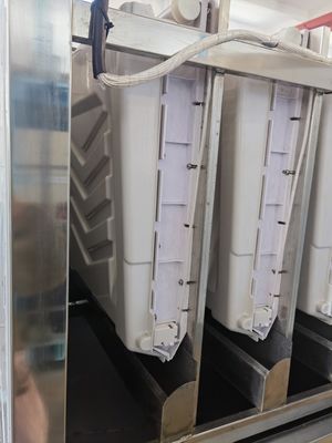 プロの商業用 空気冷却氷方塊機 ブロック氷を作る氷方塊機