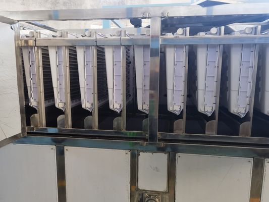 大型5トンの水冷却 220V電圧需要の商用立方体製氷機