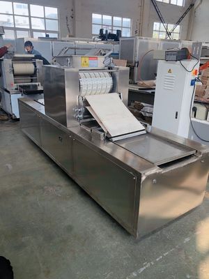 3kw ミルクバタークッキーマシン 迅速で簡単なクッキー生産のためのクッキーメーカー