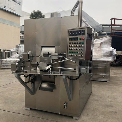 8kWのガス総電力と60~80kg/hのトウモロコシの詰め込み容量を持つエッグロールを作る機械