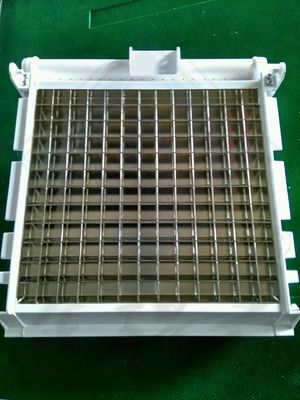 工業用アイスキューブメーカーは,1日170kgの出力と,1~3分の冷凍時間