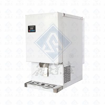 私たちの商用アイスメーカーマシンで22*22*22mm立方分の氷を製造します 430x520x800サイズ