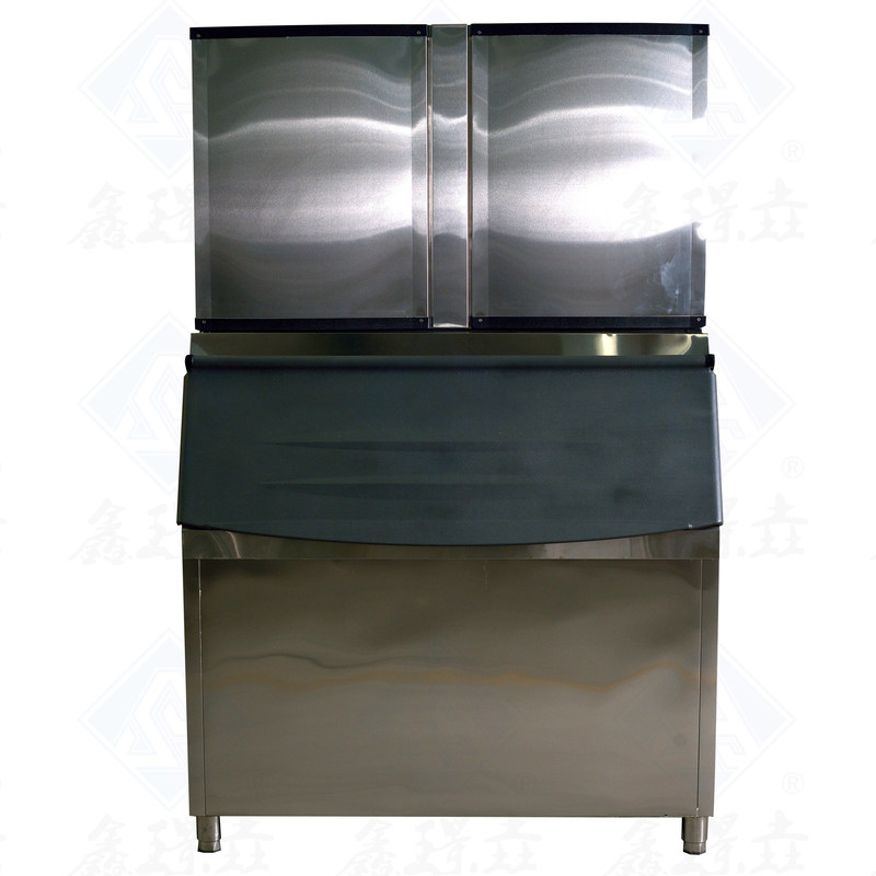 アイスキューブ形と450kgの容量