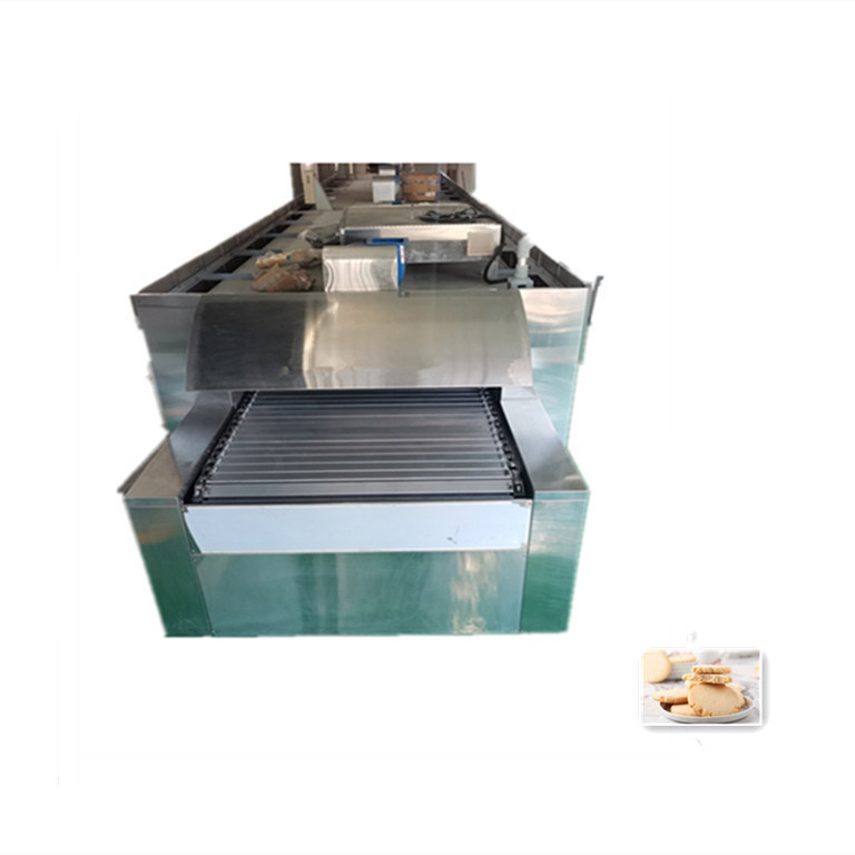 380Vガスのトースト パンのクッキー 自動カップケーキ 電動トンネルオーブン 7/8/10m