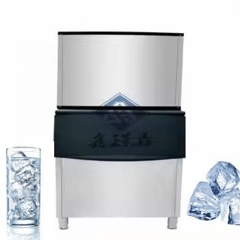 食品ショップのためのアイスキューブ製造機 22*22*22mm 氷のサイズと自動機能